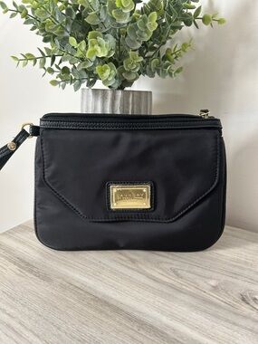 Laundry By Shelli Segal Black Wristlet Clutch with Gold Plaque NWOT